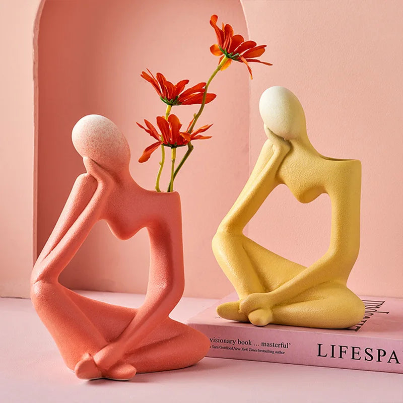 Abstract Resin Thinking Vase – Minimalist Sculpture with Floral Holder