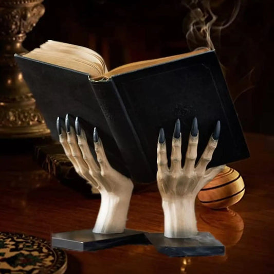 Gothic Halloween Bookends – Scary Hand-Shaped Resin Decor for Shelves & Spooky Home Styling