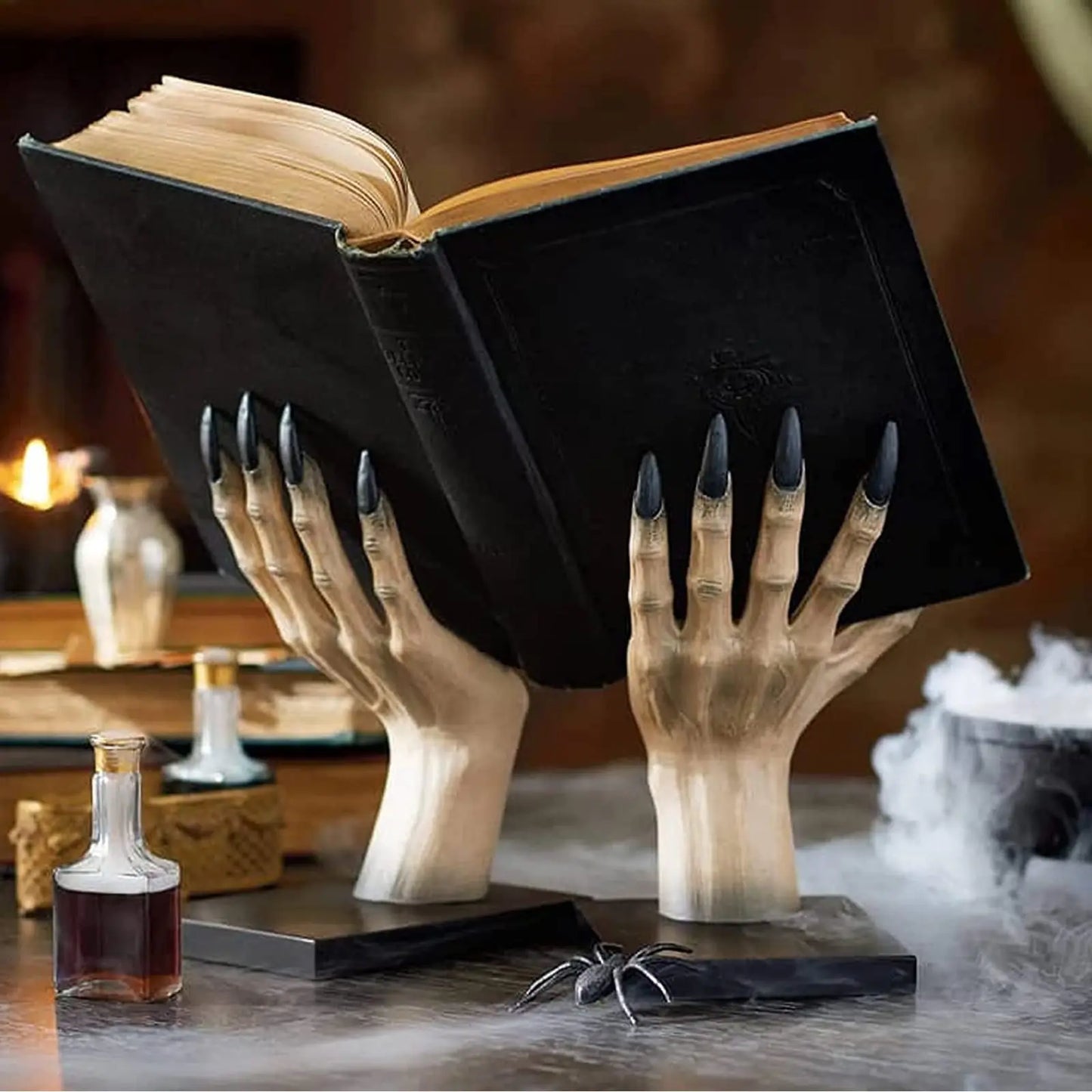 Gothic Halloween Bookends – Scary Hand-Shaped Resin Decor for Shelves & Spooky Home Styling
