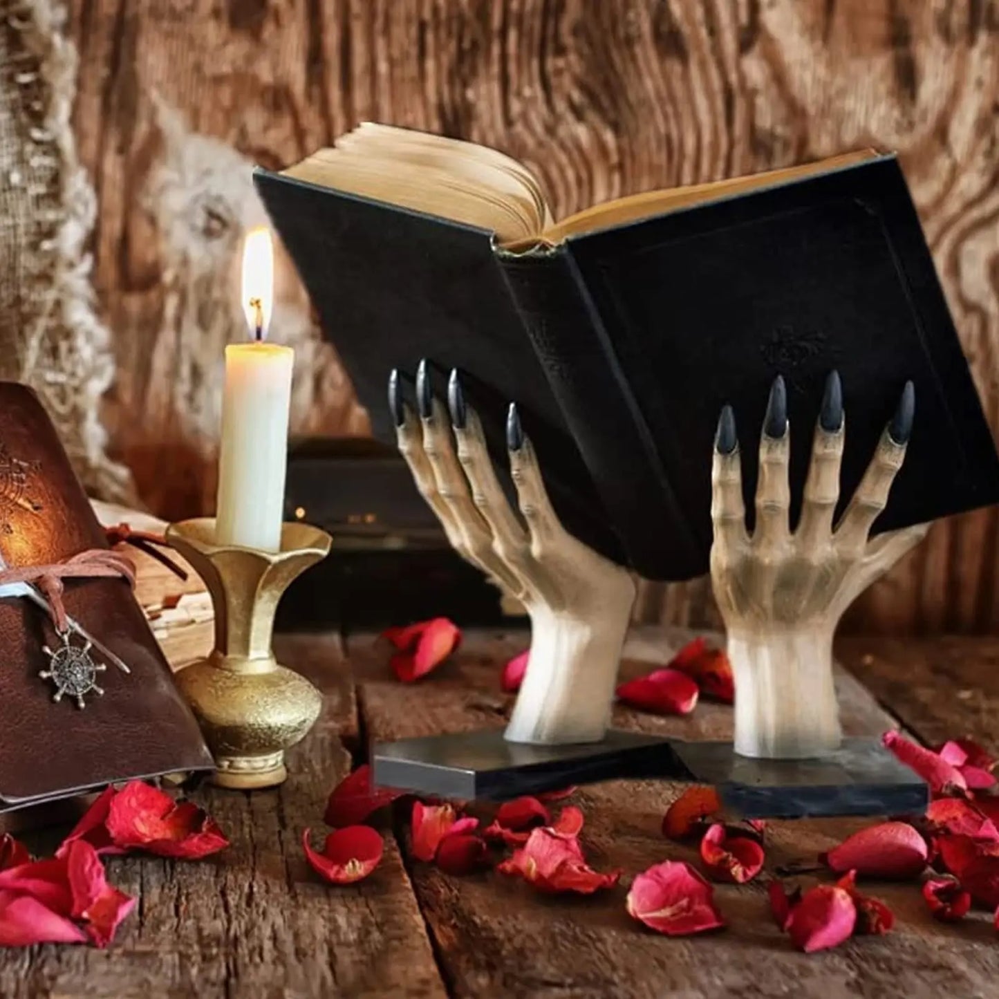 Gothic Halloween Bookends – Scary Hand-Shaped Resin Decor for Shelves & Spooky Home Styling